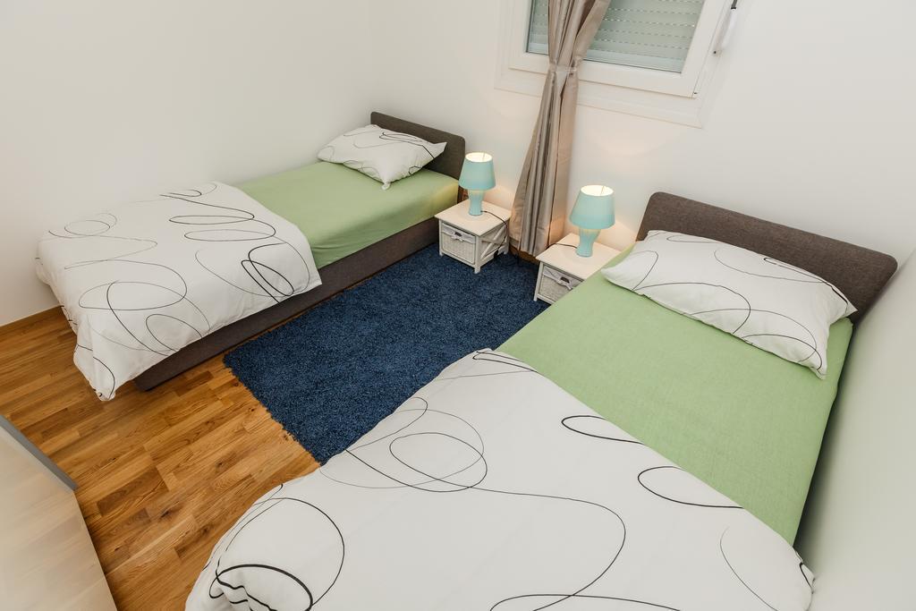 Sky Split Apartment מראה חיצוני תמונה