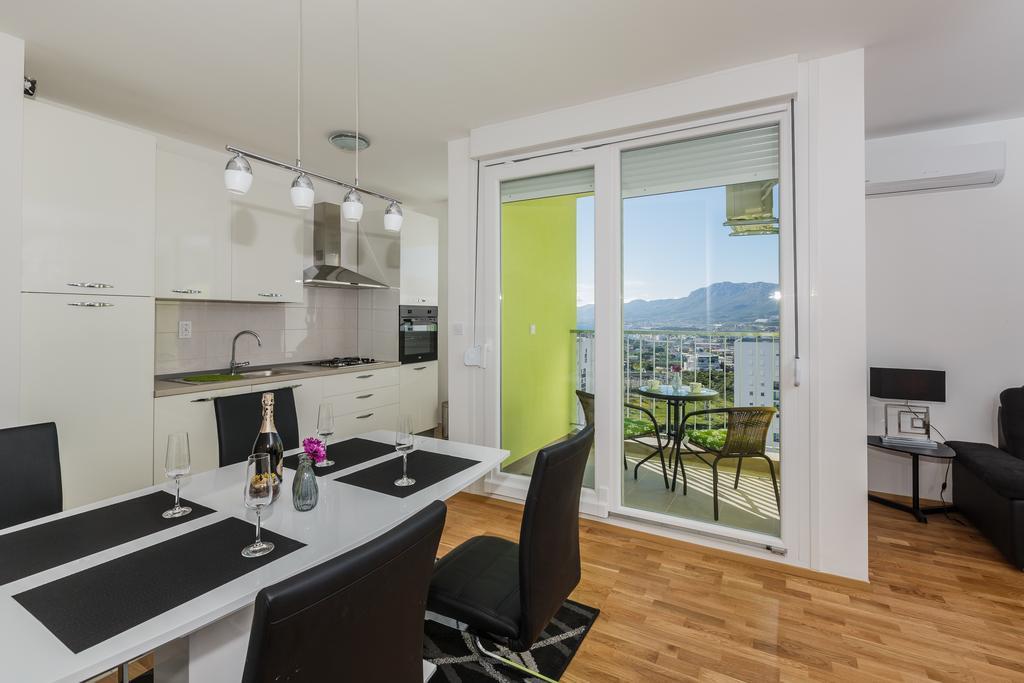 Sky Split Apartment מראה חיצוני תמונה