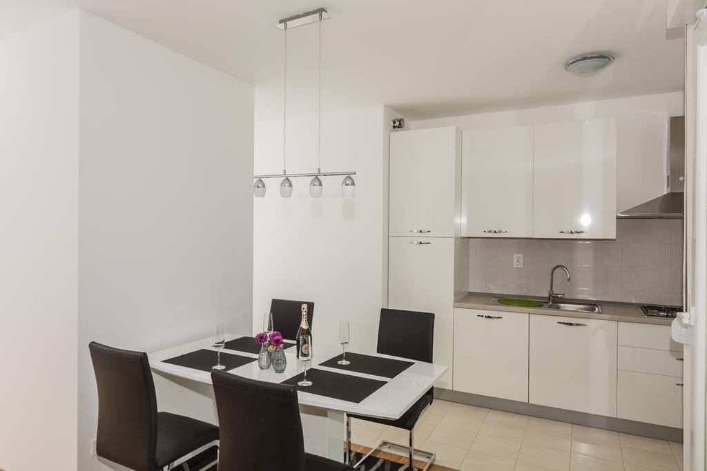 Sky Split Apartment מראה חיצוני תמונה