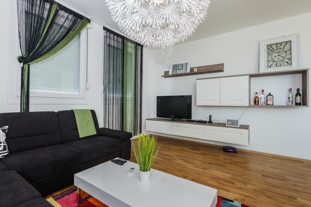 Sky Split Apartment מראה חיצוני תמונה